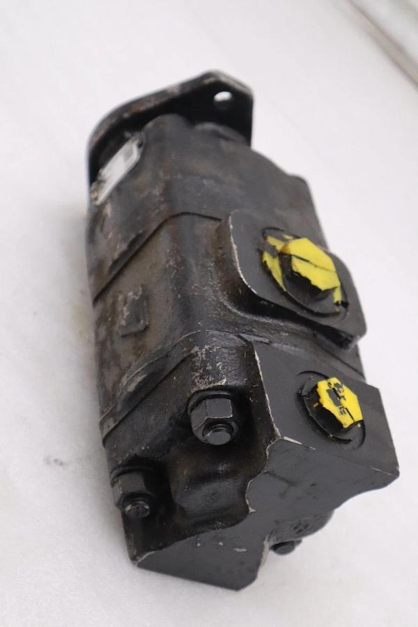 Used 3269121137 Parker Commercial Intertech Gear Pump STOCK H1840