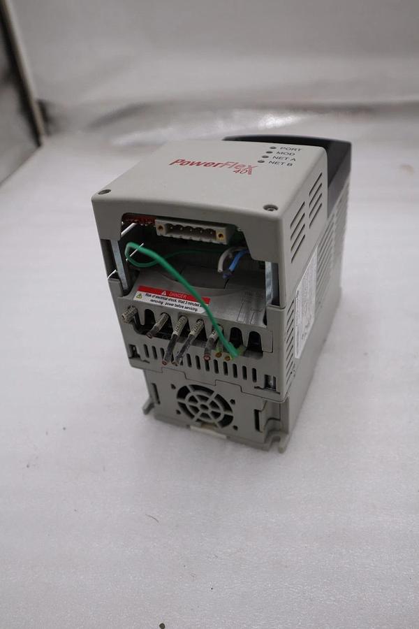 Used Allen Bradley 22B-D2P3N104 /A PowerFlex 40 480V 3-Phase 1HP AC Drive #H1240