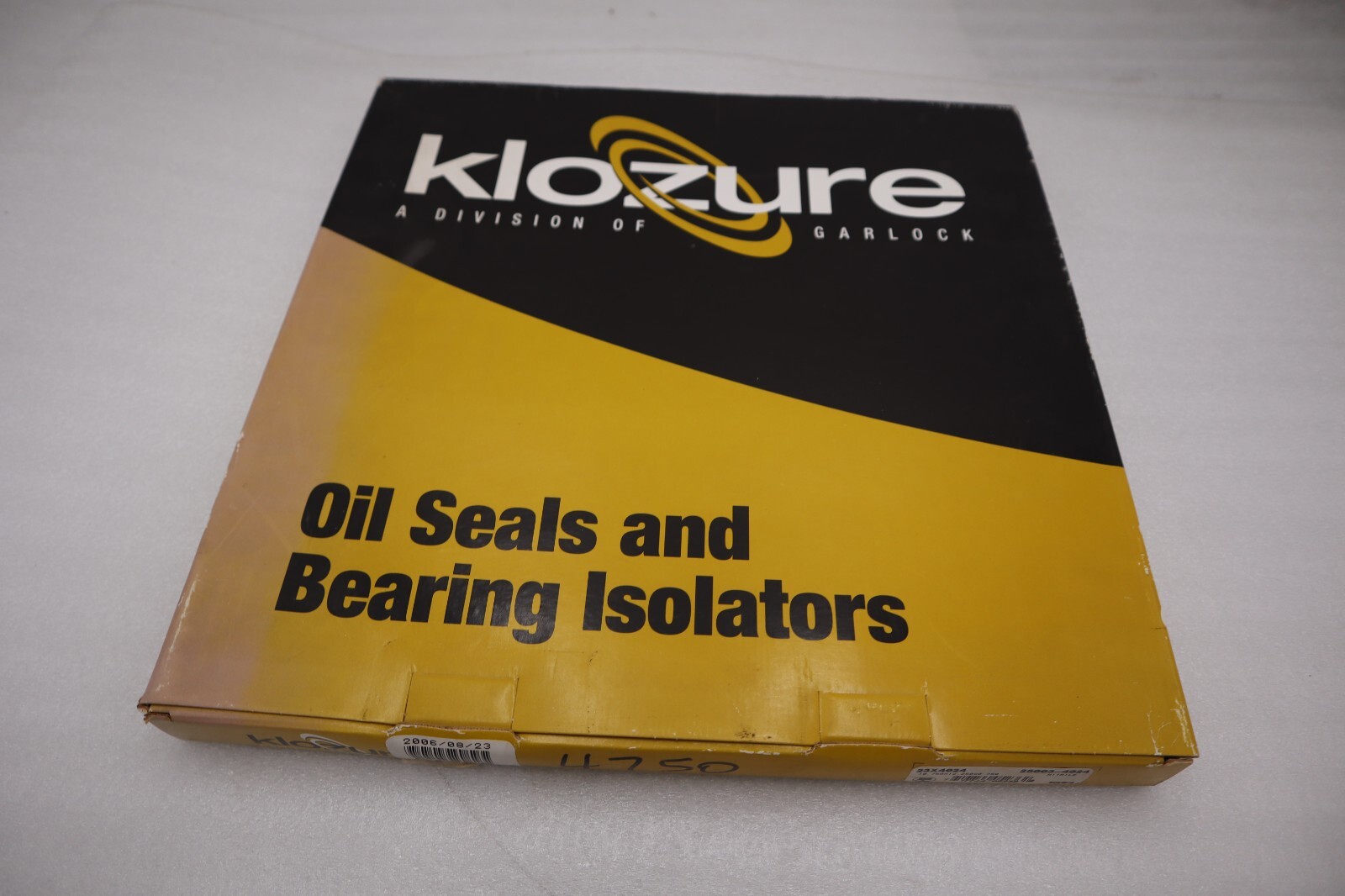 NEW IN BOX KLOZURE 25003-4024 (10.750X12.250X0.750) LARGE BORE SEAL STOCK 3787A