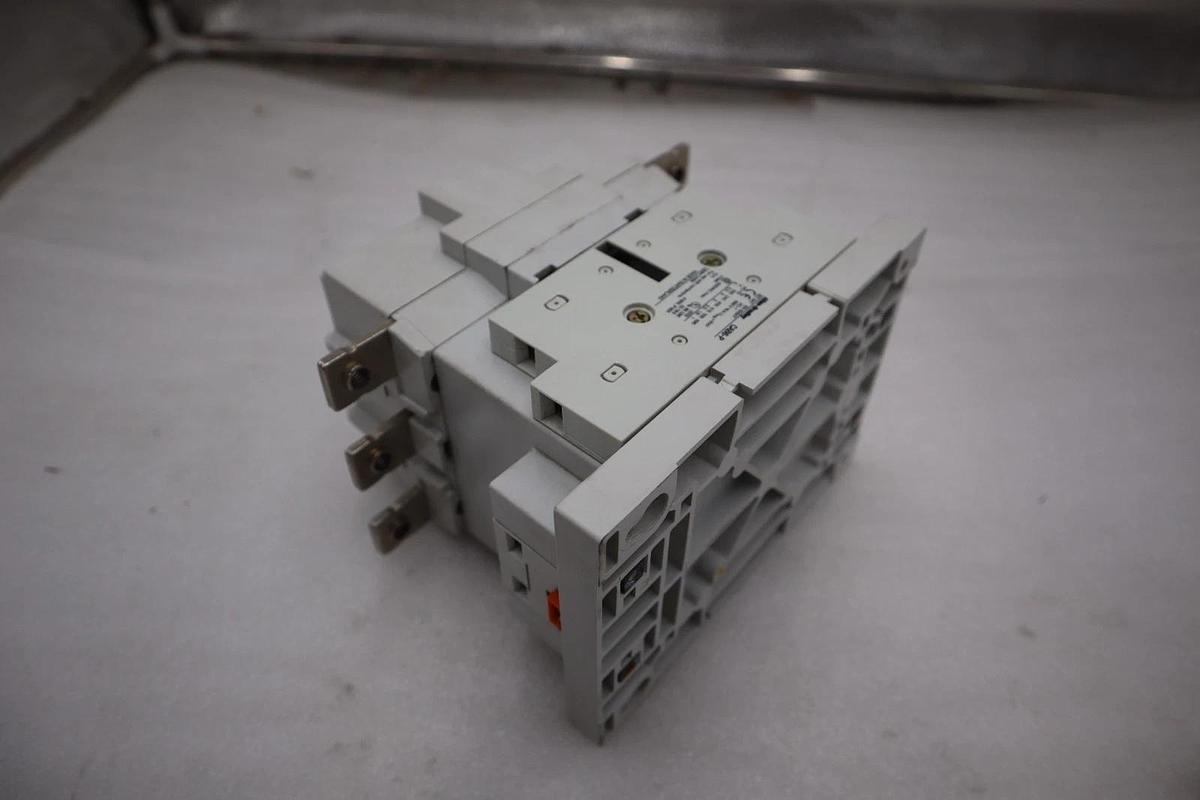 NEW OPEN BOX Allen-Bradley CAB6- 170-EI Contactor CAB6- 170-EI AB STOCK GF337