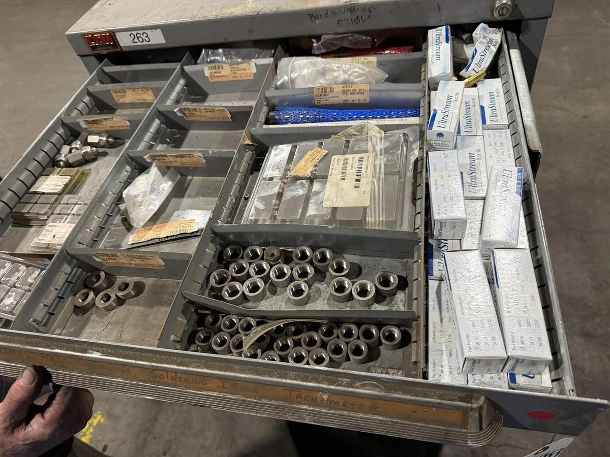 Used LYON 11 DRAWER CABINET MSS II SAFETYLINK 30"X28"X60" (NO CONTENTS)