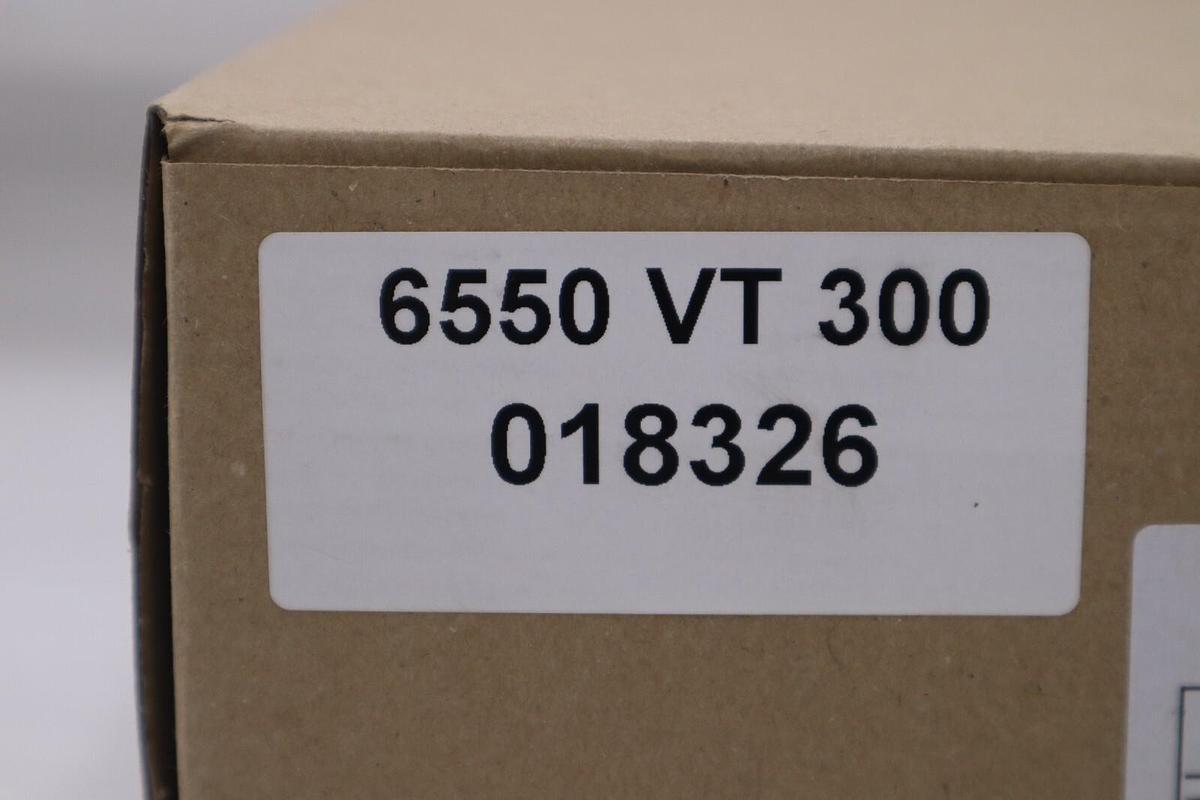 Used Lenze EVS9323-CSV003 SERVO CONTROLLER Inverter New In Box STOCK G478