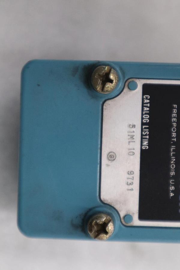 Used HONEYWELL 51ML10 LIMIT SWITCH STOCK K2114CC