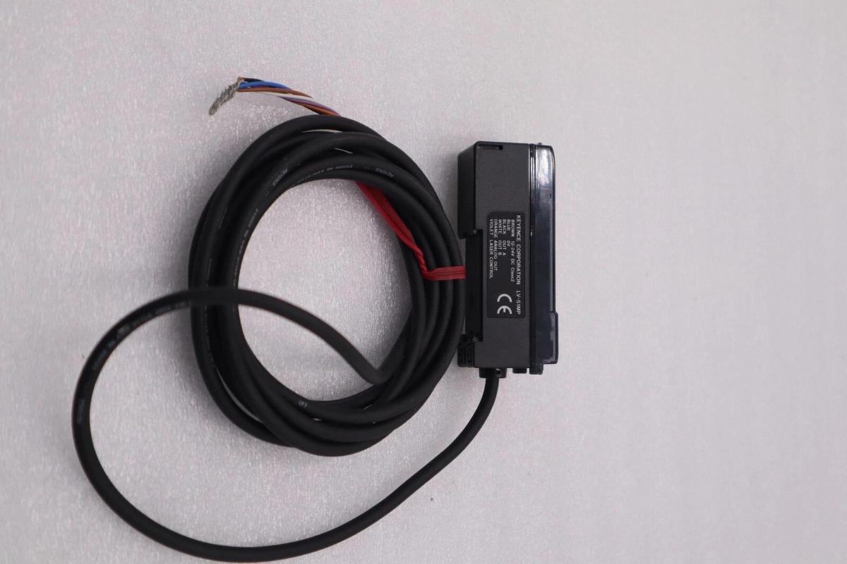 New Keyence LV-51MP LV51MP Digital Laser Sensor STOCK L-514-C