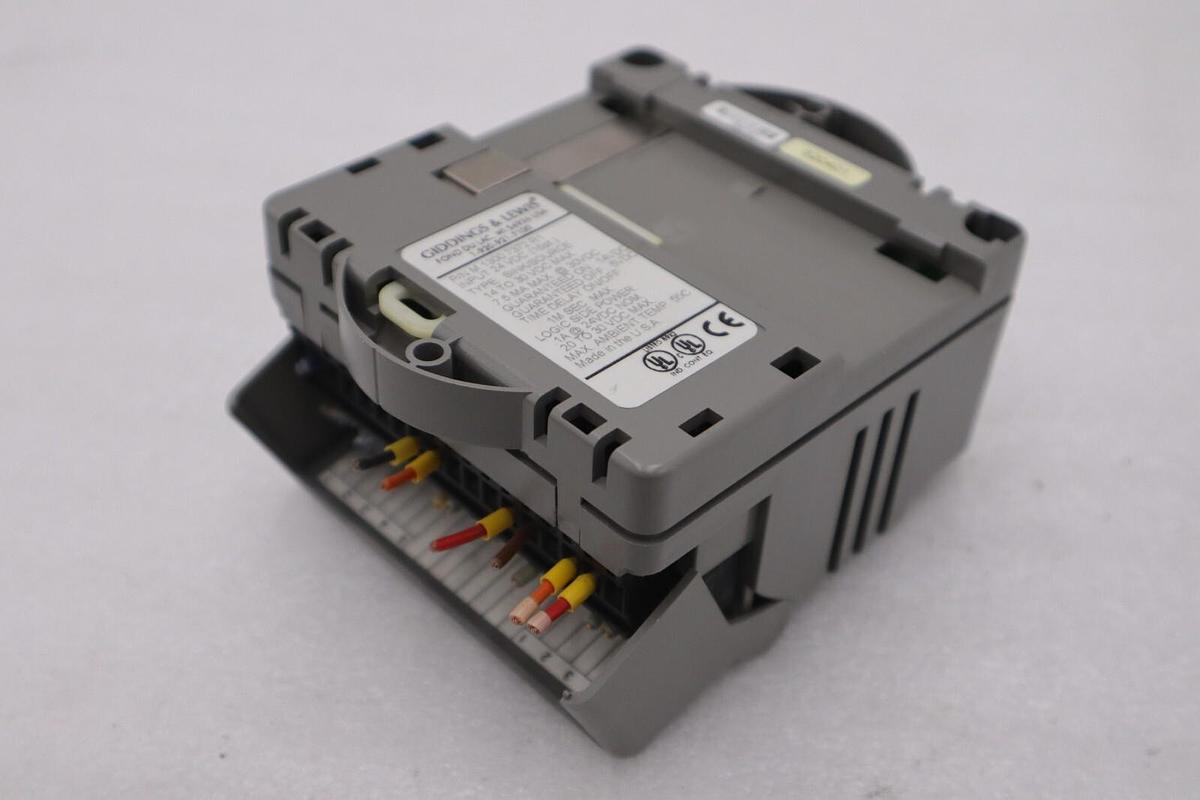 Used GIDDINGS & LEWIS M.1300.7372 R1 Input Module 24VDC SINK/SOURCE STOCK 642-D