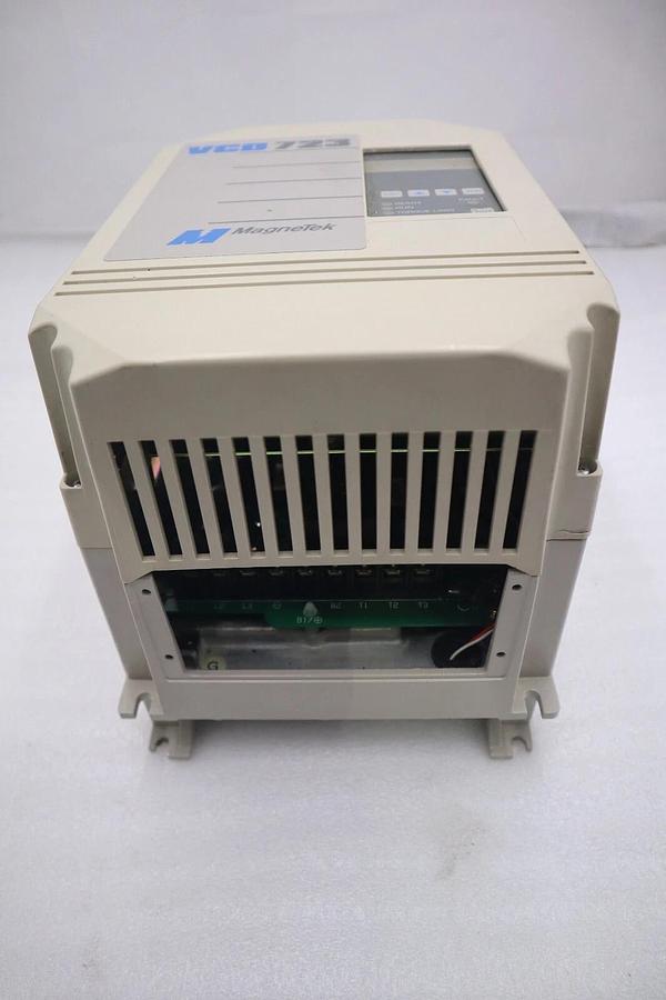MAGNETEK 53SW2003-0000 VCD 723 3 PHASE AC DRIVE/45SW0000-0000 3HP STOCK 4777