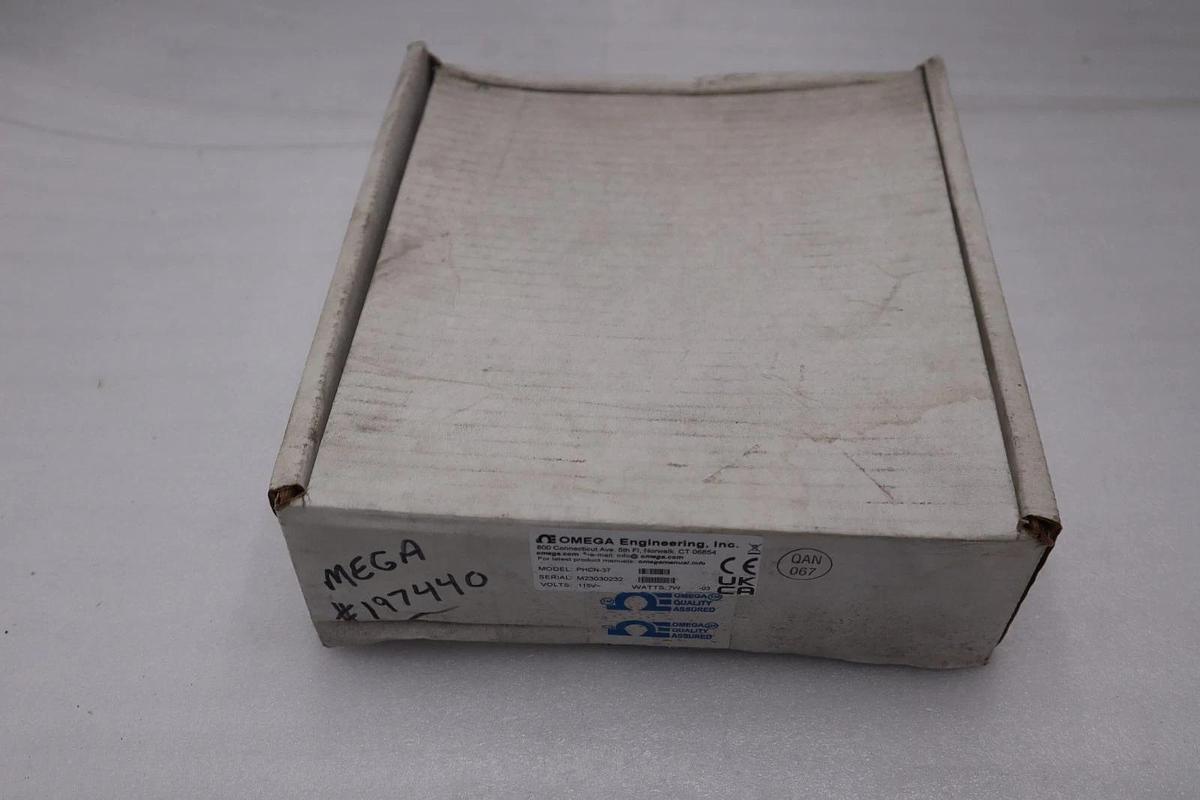 Used Omega PHCN-37-03 pH Controller 115V 7watt - NEW IN BOX - STOCK GF1236