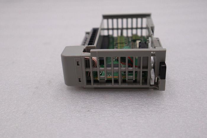Used ALLEN-BRADLEY 1769-IQ16 SERIES A INPUT MODULE 3.1 REV STOCK #B-1331