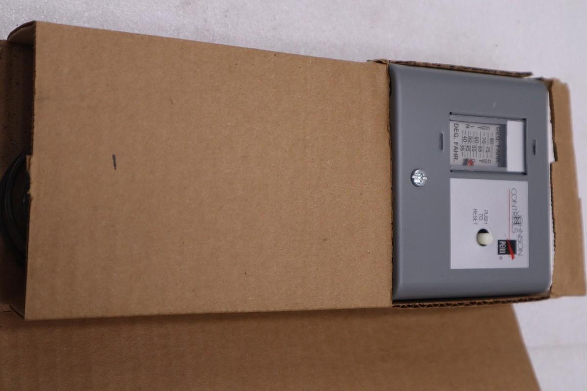 Used Johnson Controls A70HA-2C A70 Series Temperature Control STK GF172A