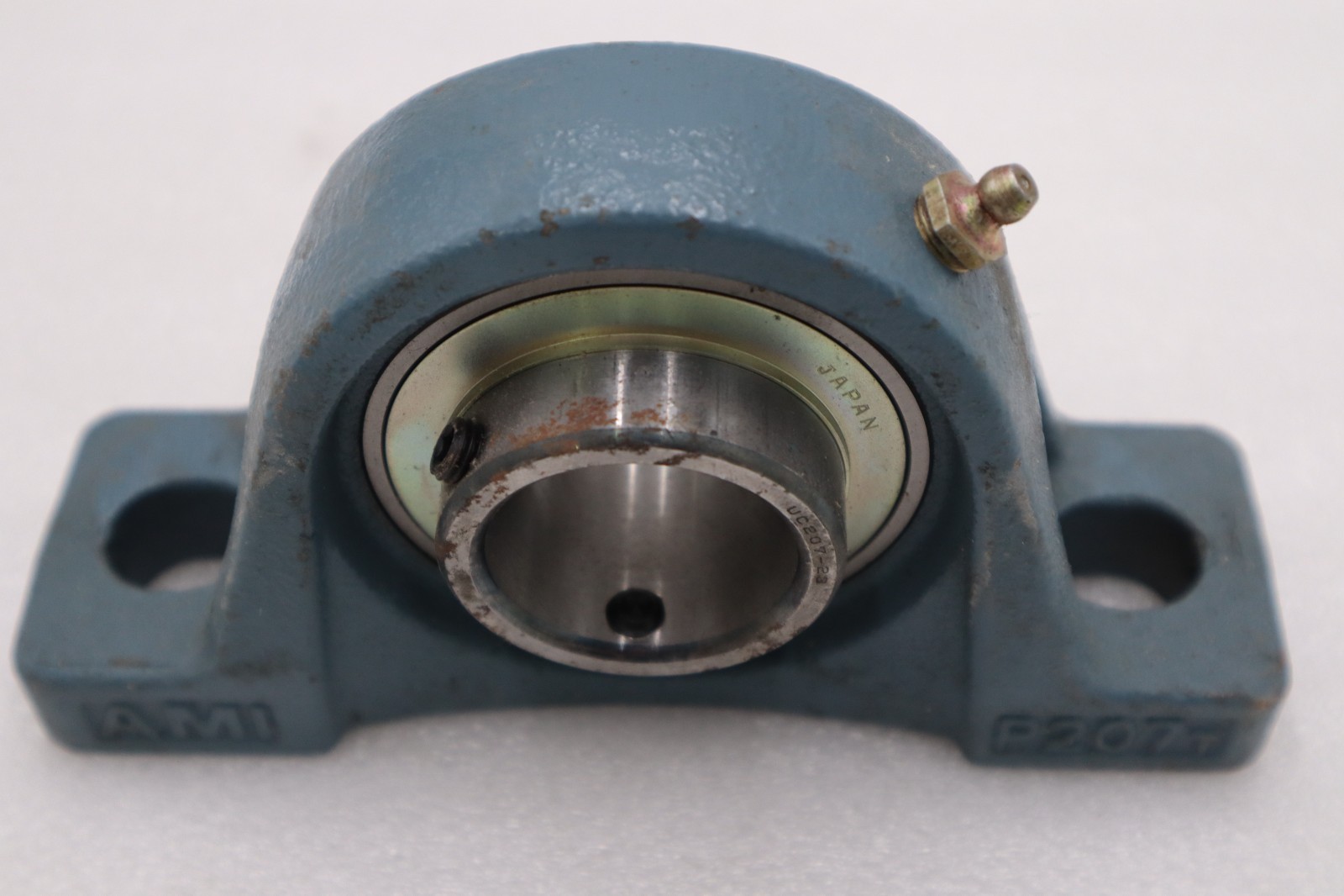 Used NEW OPEN BOX AMI PILLOW BLOCK BEARING P207T STOCK H937A