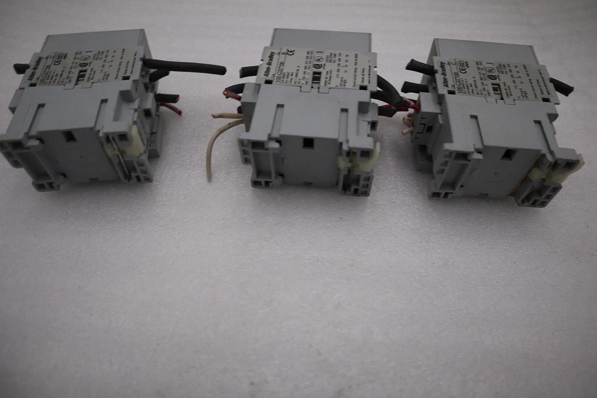 Used ALLEN BRADLEY 100-C37*00 /B CONTACTOR AB STOCK K-441-A