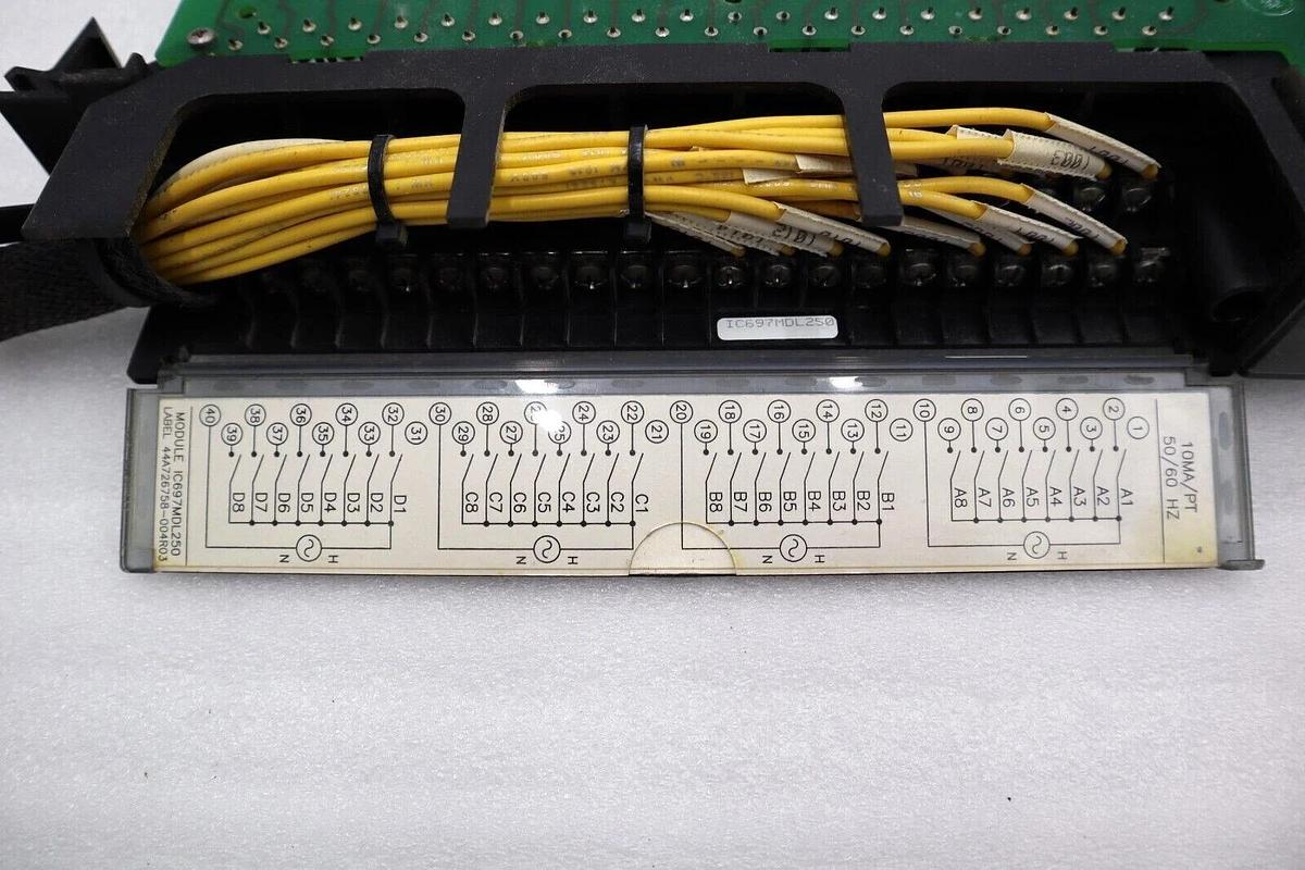 Used GE FANUC IC697MDL250  INPUT MODUEL 120 VAC #L-241