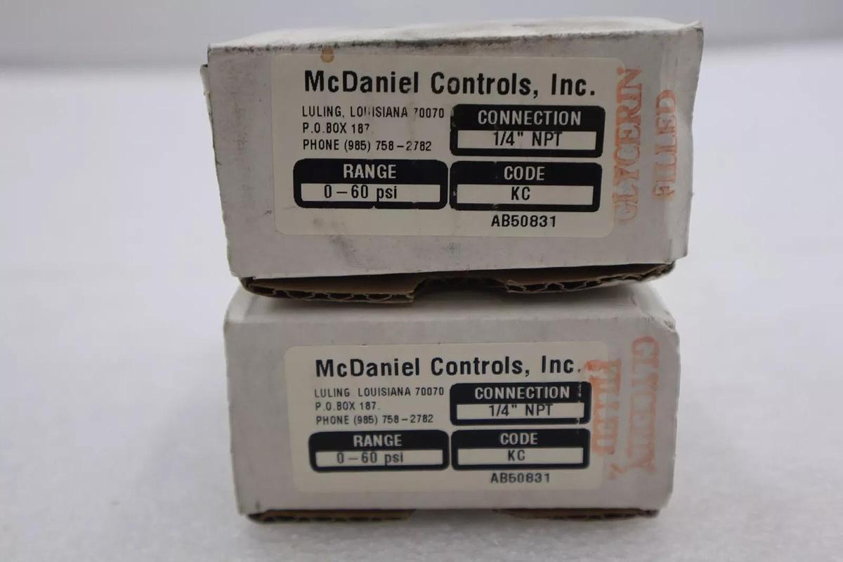 McDANIEL CONTROLS AB50831 PRESSURE GAUGE #K-2241