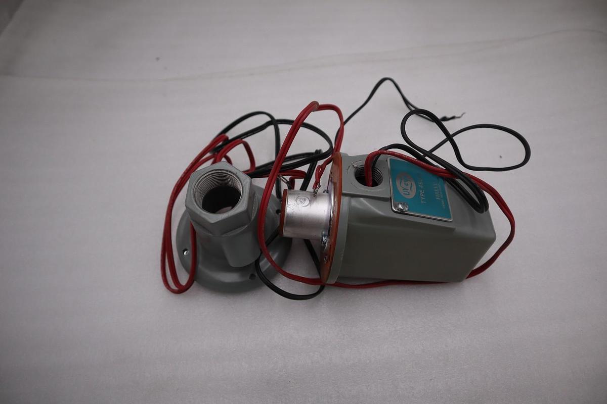 Used Fireye 45UV5-1009 UV Scanner NEW OPEN BOX STK GF146