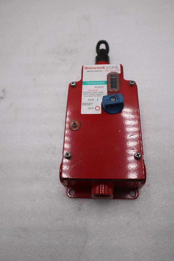 NEW OPEN BOX HONEYWELL MICRO SWITCH 1CPS CABLE PULL SWITCH STK CC164