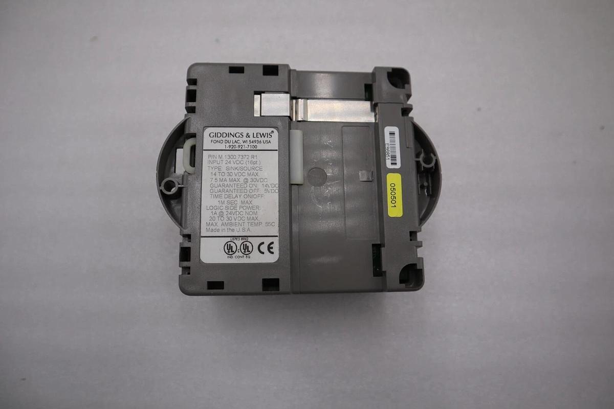 Used Giddings & Lewis M.1300.7372 R1 Input Module 24VDC SINK/SOURCE STOCK 5183A