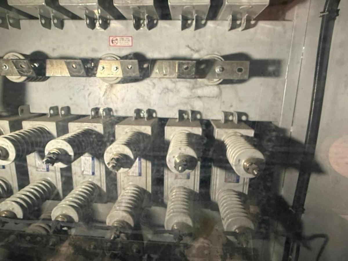 Used Shallbetter SBI 5KV medium-voltage electrical capacitor switch