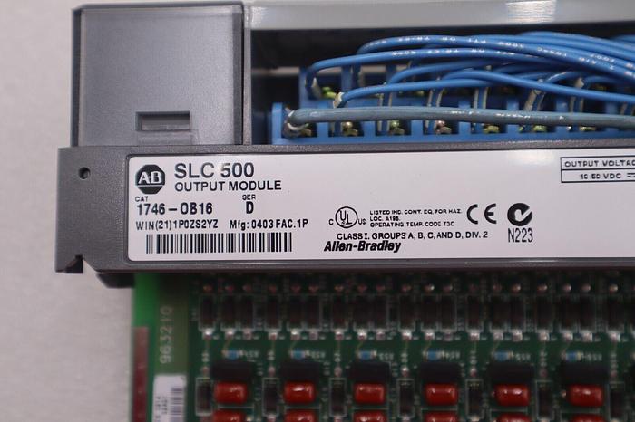 Used Allen Bradley SLC500 Output Module 1746-OB16 Series D 10-50VDC Stock #K-1708