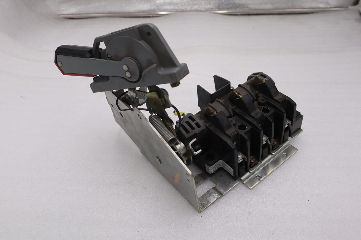 Used Allen Bradley 1494V-DS30 Disconnect 30 Amp 600 VAC Ser. D STOCK 5847
