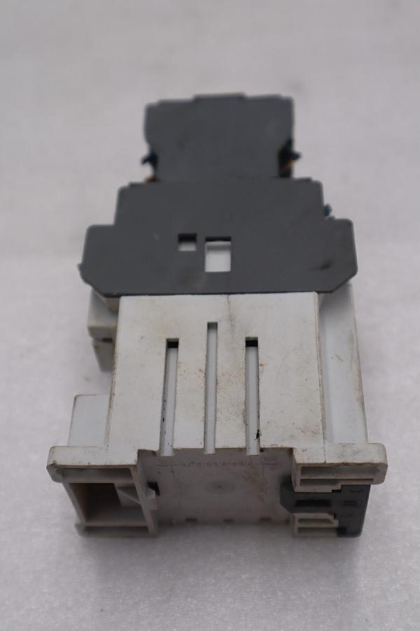 Used ABB CA5 Auxiliary Contact Block A600-Q300 AWG 12-16 CU Used #3592