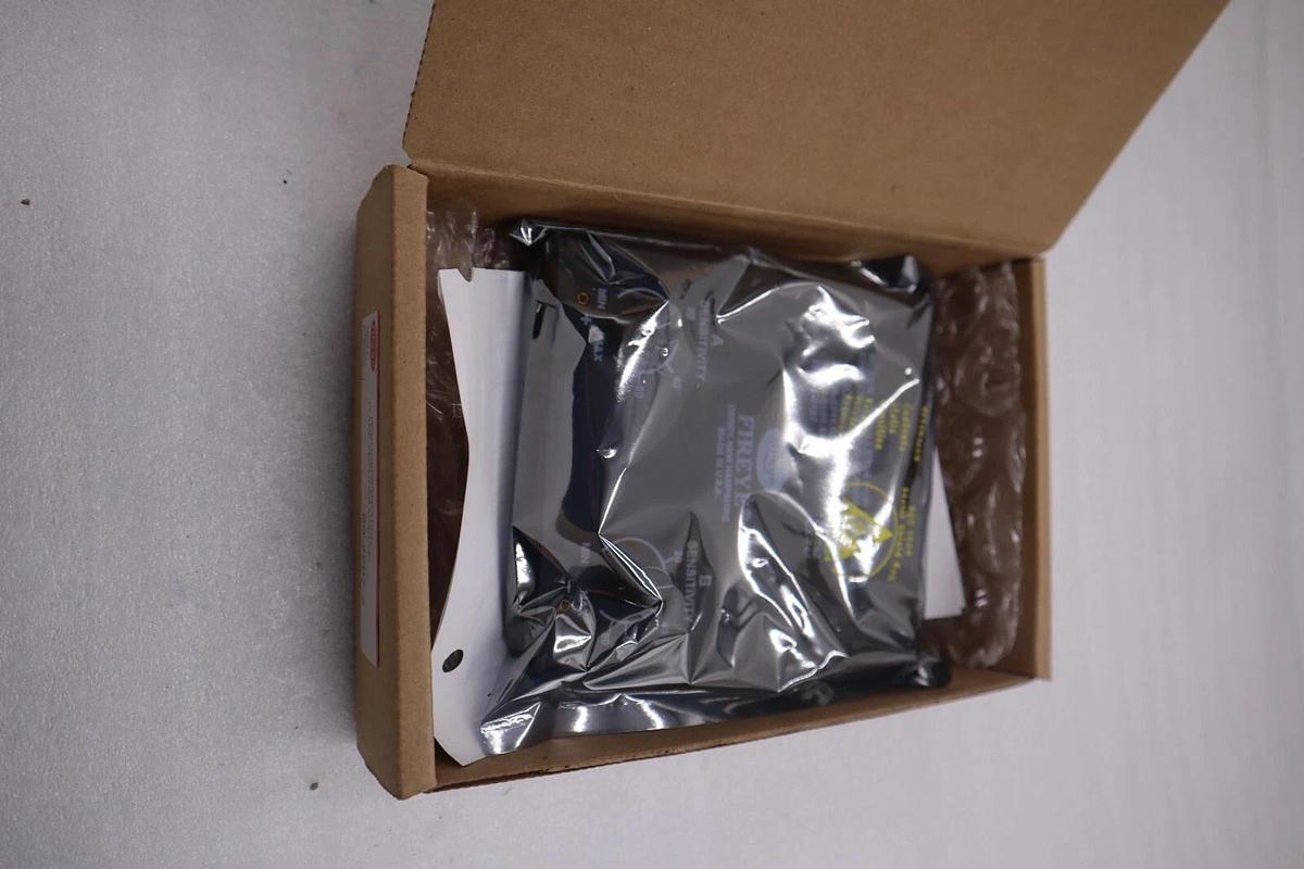 NEW IN BOX UTC FIRE & SECURITY COMPANY 60-2207-2 / 6022072 STOCK G256
