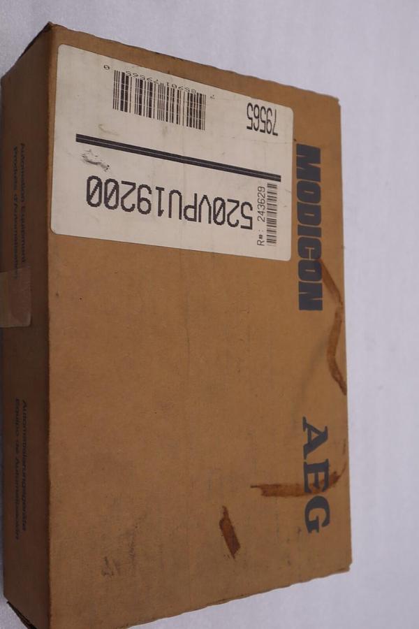 Used NEW OPEN BOX MODICON AEG 520VPU19200 Micro Handheld Programmer STOCK 5228