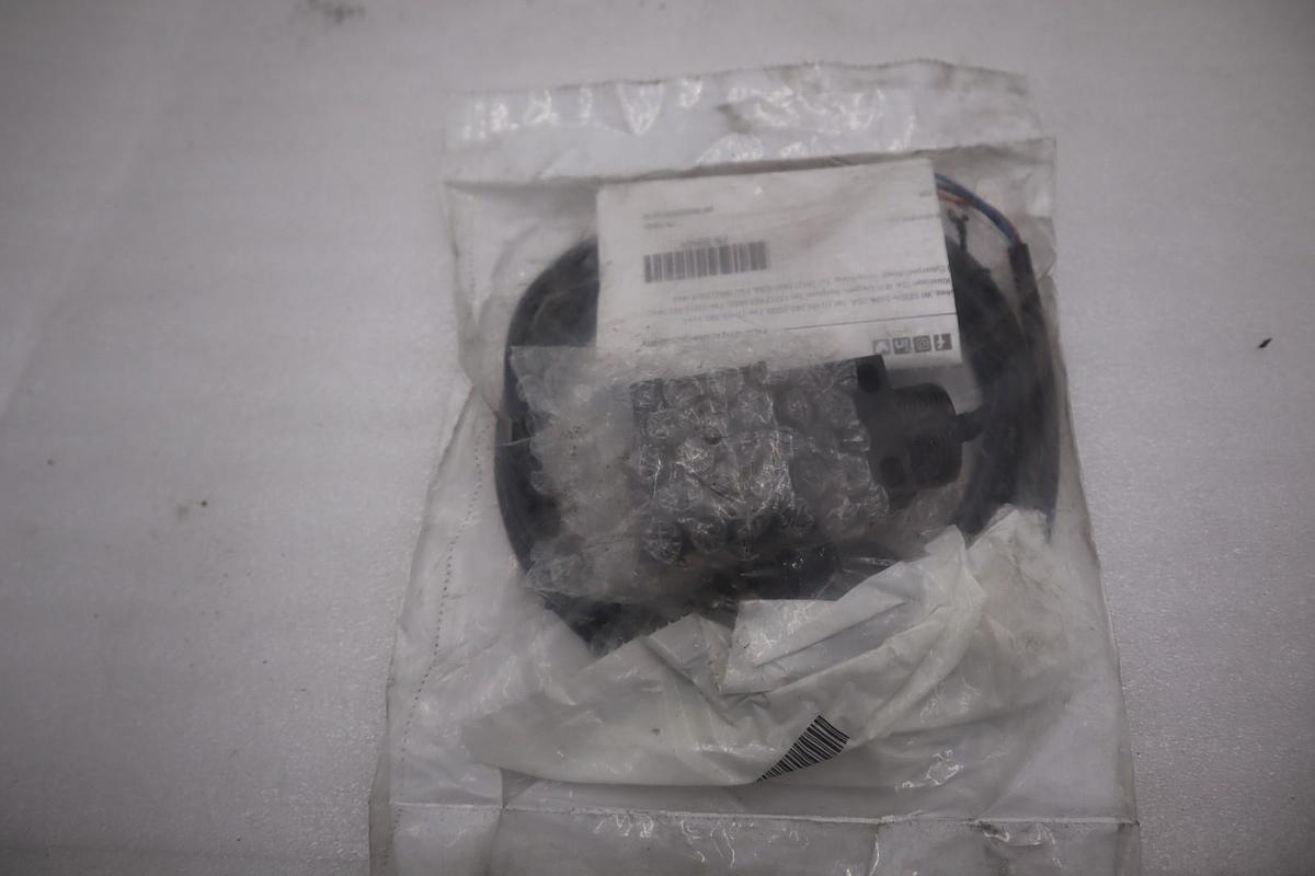 ALLEN BRADLEY 42GRU-9002 SER. B 70-264VAC/DC - STOCK 4917CC