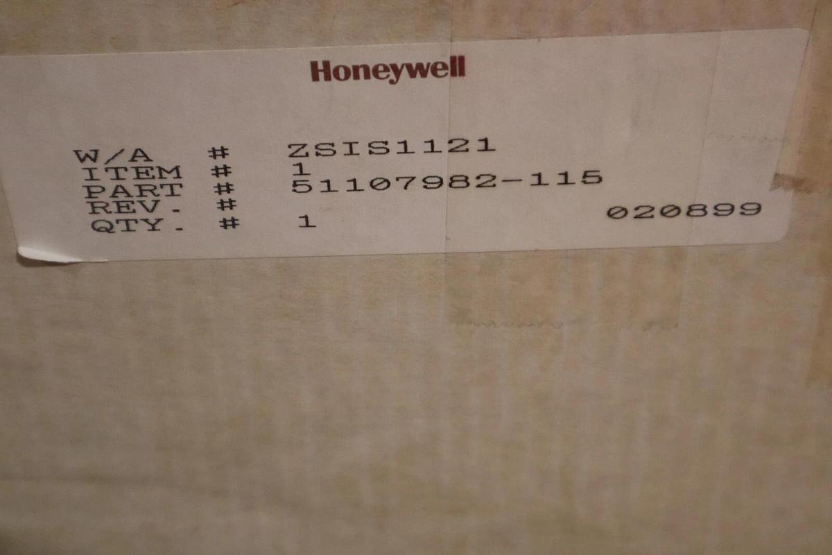 Used NEW IN BOX HONEYWELL 51107982-115 9 Slot Chassis STOCK G475