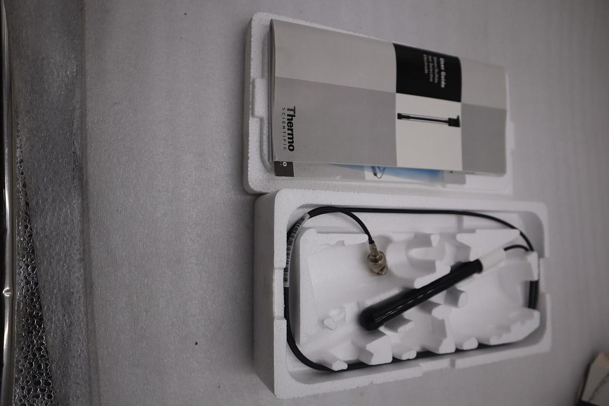 NEW Thermo Scientific 9416BN Silver/Sulfide Electrode with BNC Connector #G234