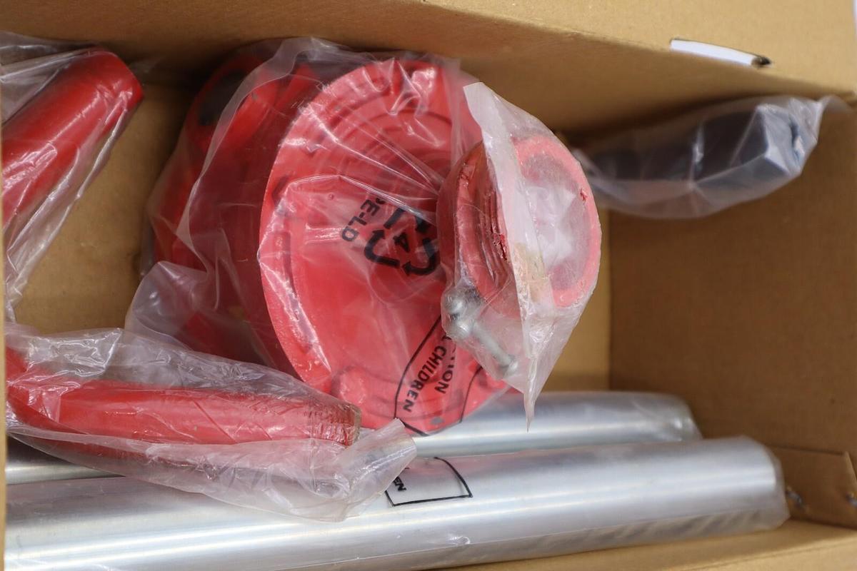 Used ALEMITE F401 F-A-R HAND PUMP ROTARY STOCK #2975