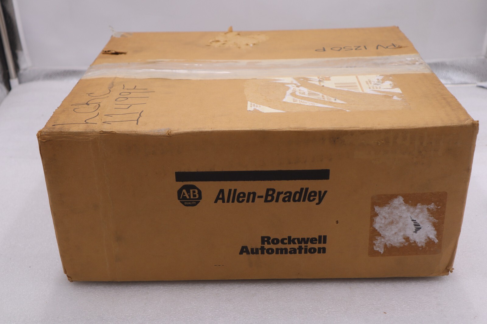 ALLEN BRADLEY 2711P-T12C4A6 / 2711PT12C4A6 PANELVIEW PLUS (BRAND NEW) STOCK 3515