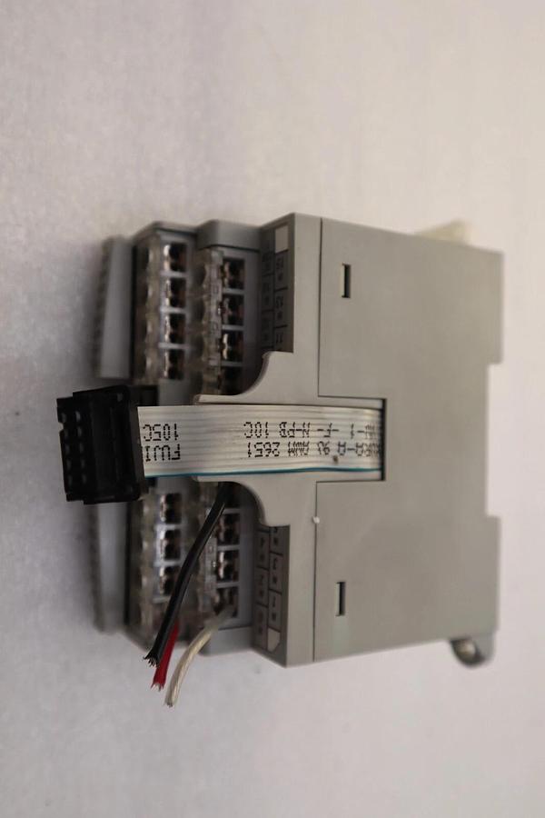 Used Allen-Bradley 1762-IQ16 MicroLogix 16 PT 24V DC Input STOCK K-686-C