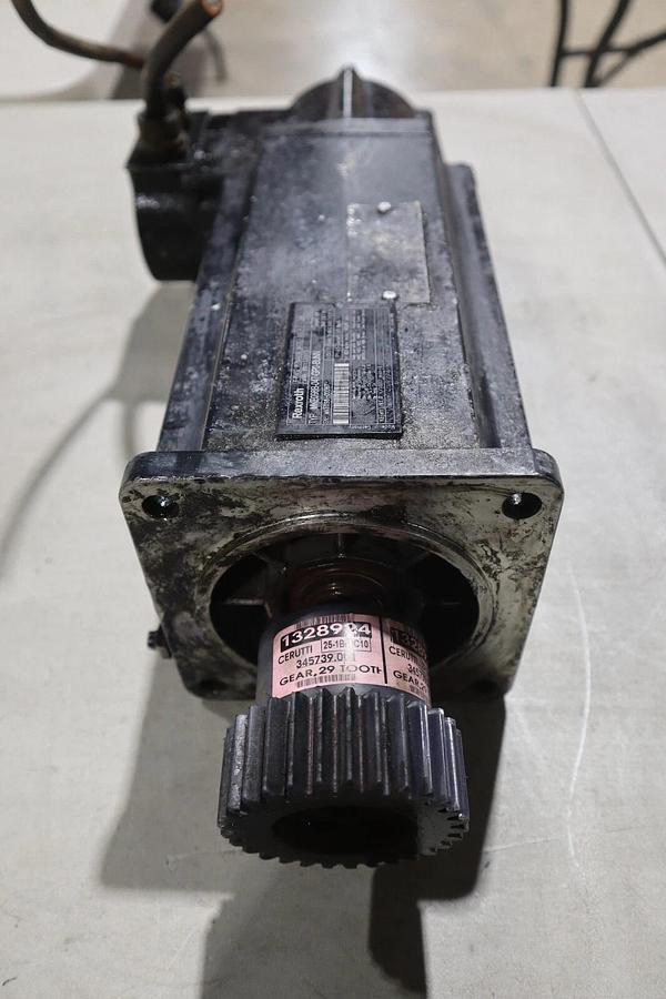 Used REXROTH MKE098B-047-GP0-BUNN / R911330073 HAZARDOUS LOCATION SERVO MOTOR #S-667
