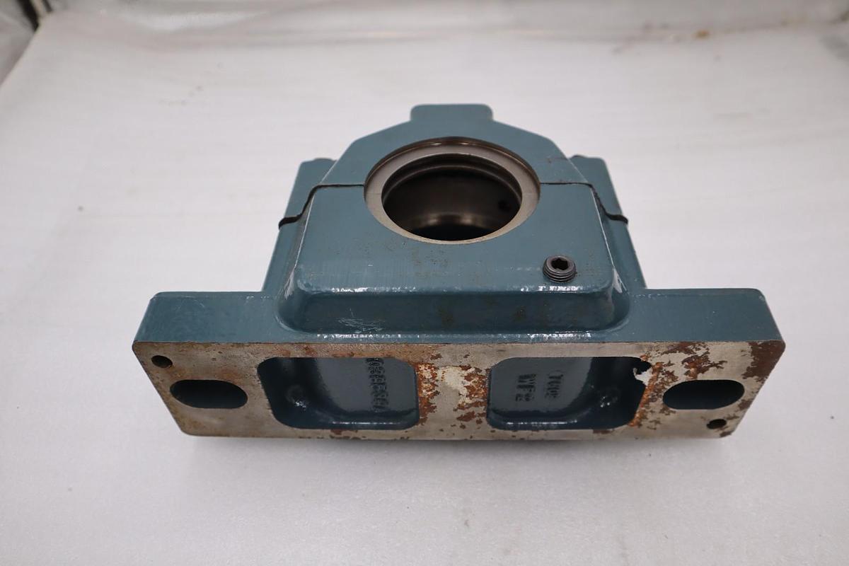 NEW Dodge 044003 Series 515 Pillow Block Bearing Housing STOCK H921A