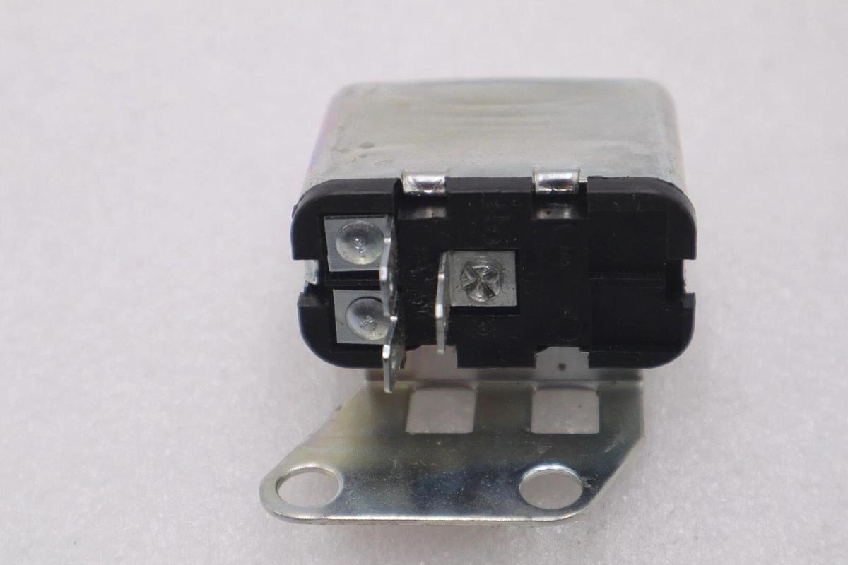 Used LOT OF 2 - NEW PROMATCH 971136 FOR MCF FORKLIFT 12V HORN RELAY STOCK K-3216