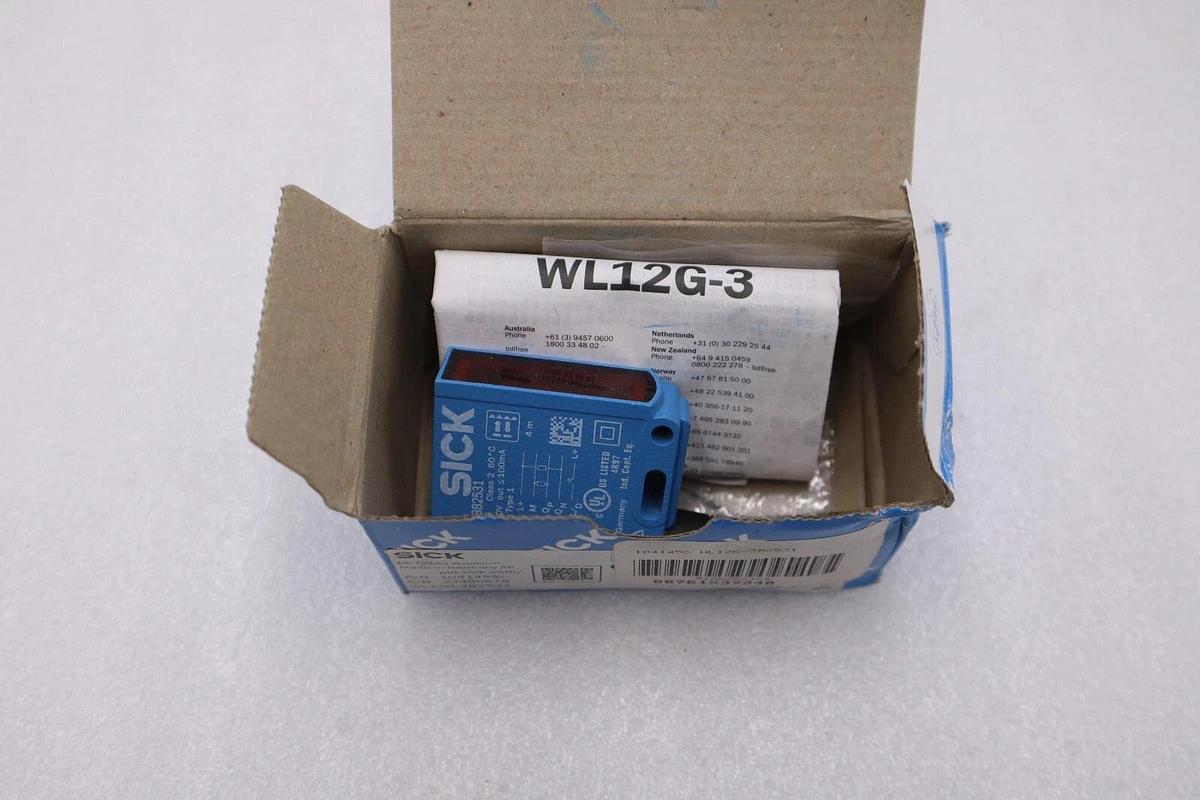 NEW IN BOX SICK DE-79183/ WL12G-3B2531 Scanner Red Light STOCK H253A