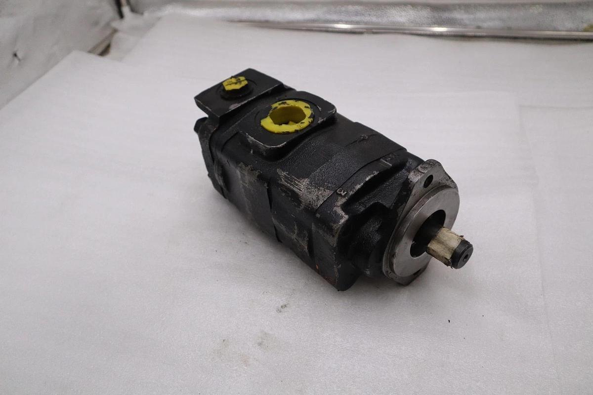 Used 3269121137 Parker Commercial Intertech Gear Pump STOCK H1839