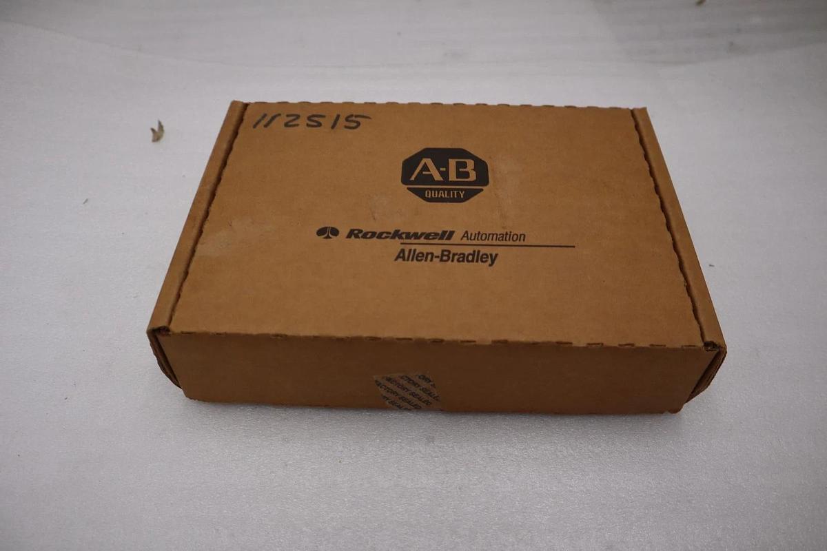 NEW Allen Bradley 1746-NT4 Series B Thermocouple Input Module STOCK H126