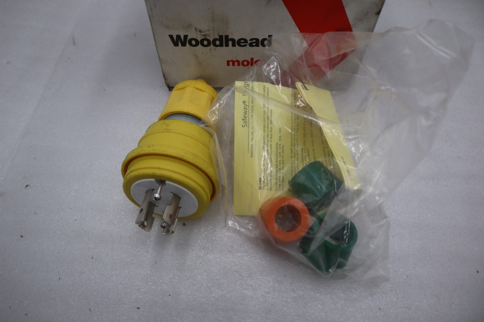 Used NEW OPEN BOX DANIEL WOODHEAD WATERTITE TURNEX PLUG 1301470081 STK 5546CC