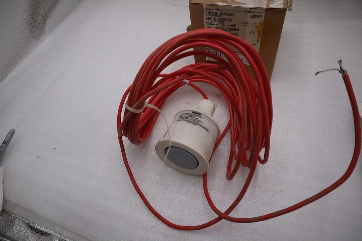Siemens EchoMax XCT-8 ULTRASONIC TRANSDUCER - NEW OPEN BOX - STOCK GF904