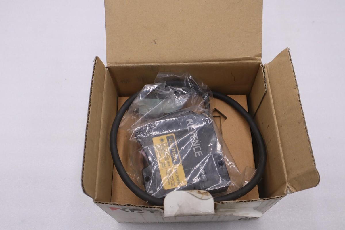 Keyence LK-G152 Laser Displacement Sensor LK-G152 New in Box STOCK 606D