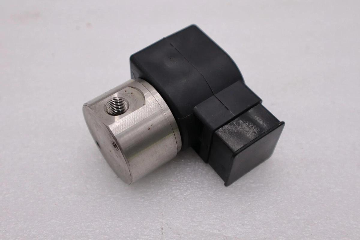 Used PARKER 71216SN1GL00N0D100C2 24VDC PSI 500 1/16 10WATTS STOCK H1329A