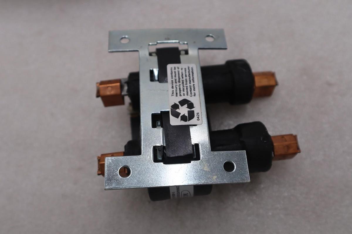 Used MERCURY CONTACTOR 26NO-120ACS-17 STOCK #L-234B