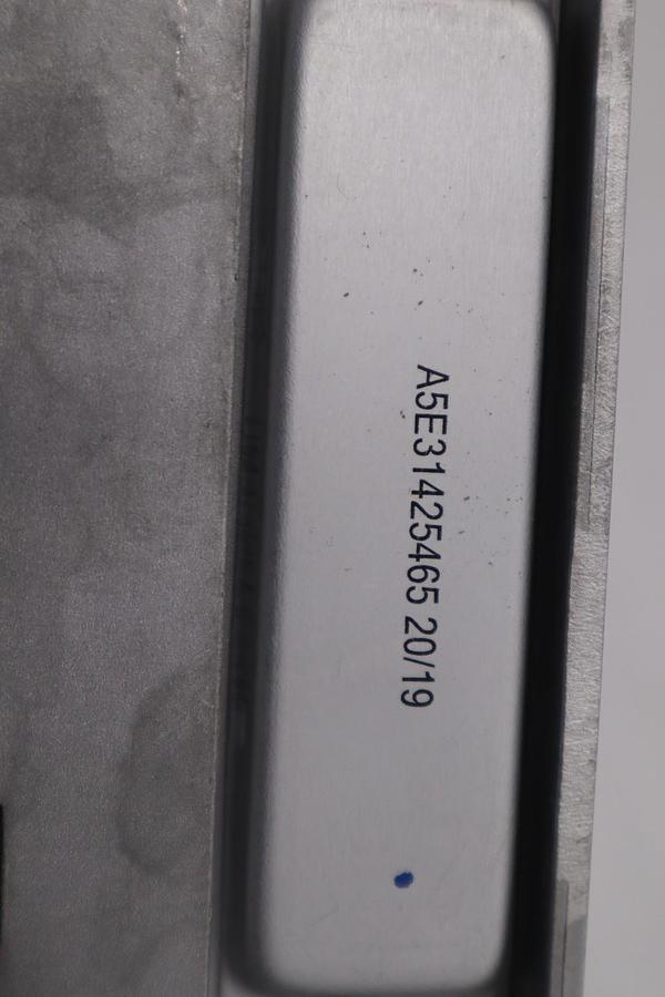 Used SIEMENS 6SL3210-5FB10-4UF1 SINAMICS V90 PROFINET SERVO DRIVE - STOCK H816C