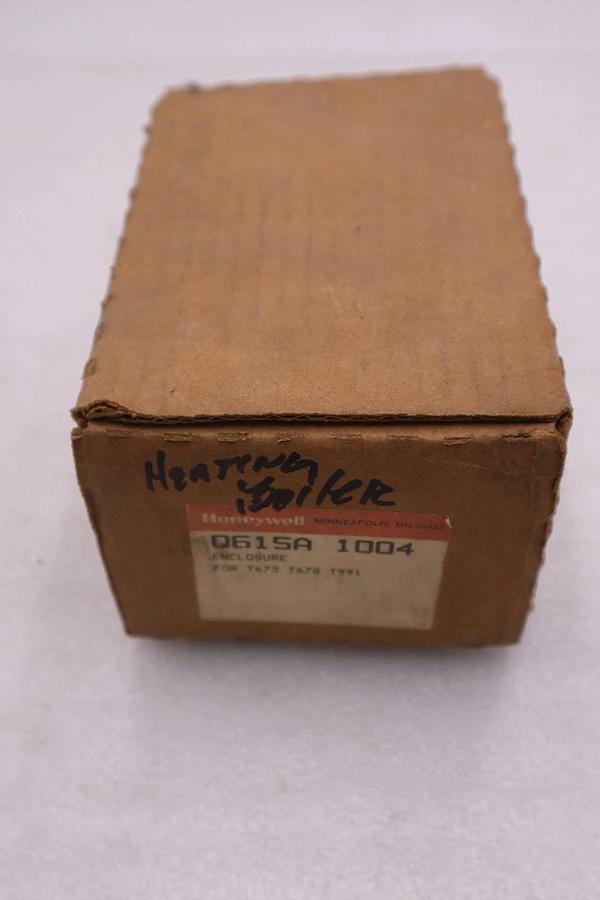 NEW OPEN BOX Honeywell Q615A 1004 Enclosure STOCK GF78A