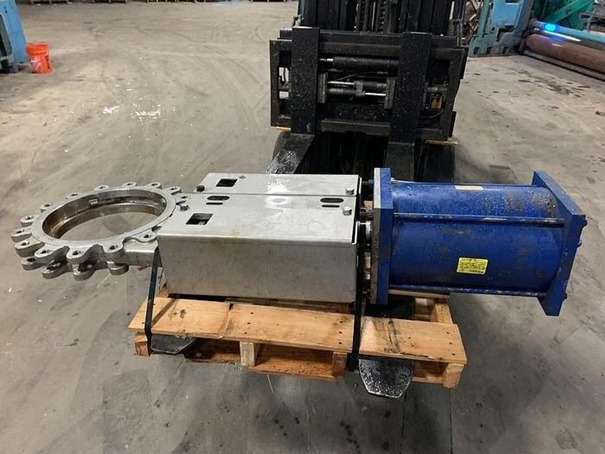 Used 16" PNEUMATIC KNIFE GATE VALVE (SCAVENGER VALVE)