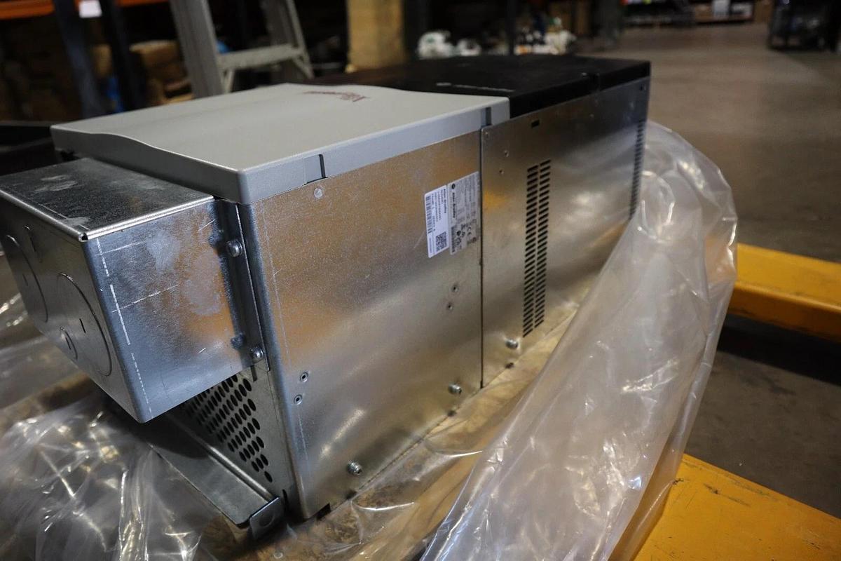 Used Allen-Bradley PowerFlex 700 Drive 20BD125A0ANNANC0 100HP 2022 NEW #3388A