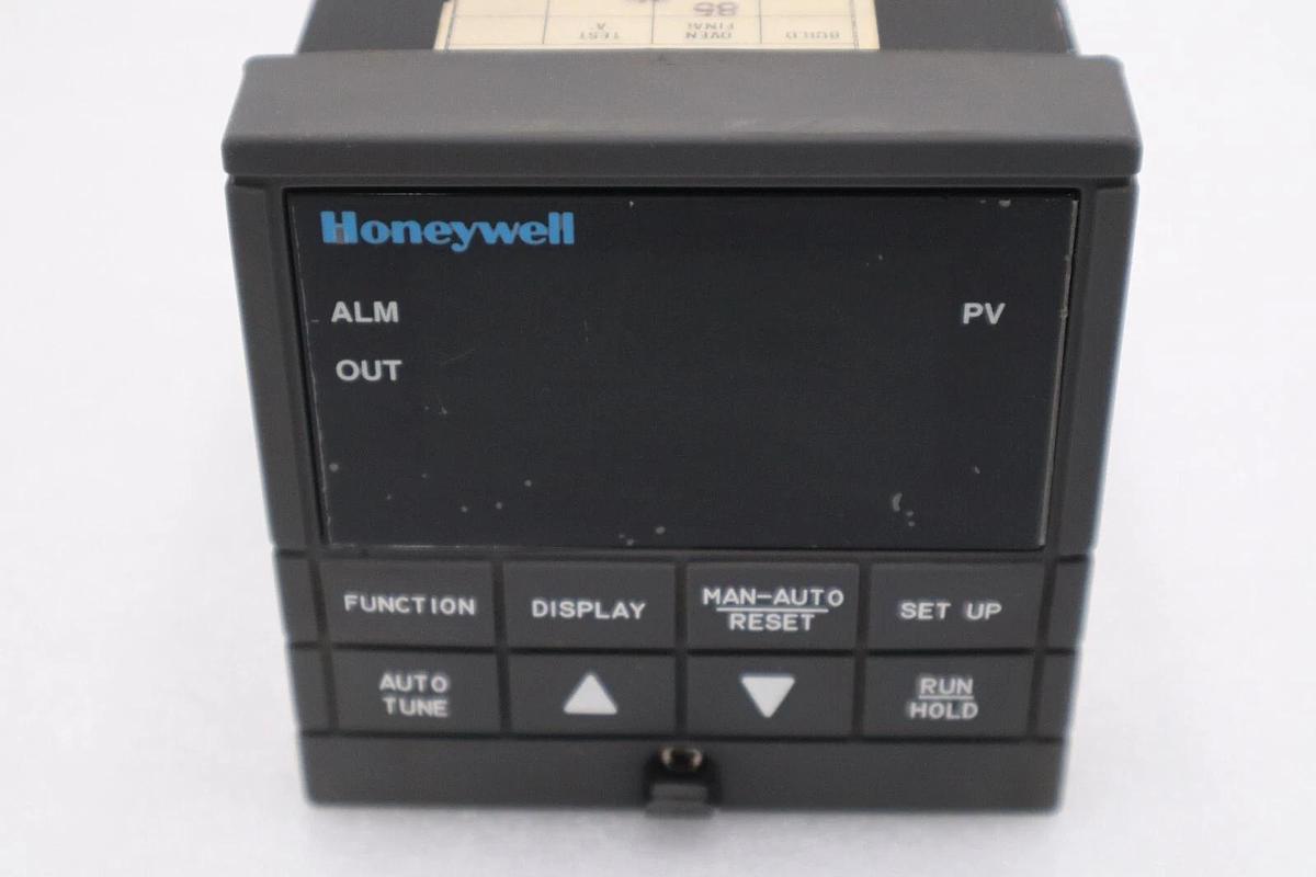 Used HONEYWELL DC230L-E0-00-10-0A00000-00-0 TEMPERATURE CONTROLLER STOCK K-385-D