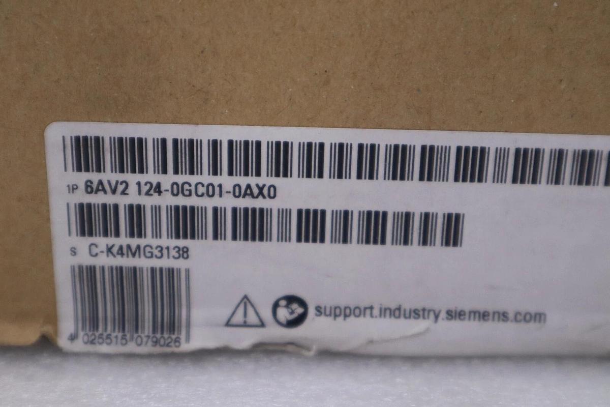 SIEMENS Simatic HMI Comfort Panel, 6AV2 124-0GC01-0AX0 / 6AV2124-0GC01-0AX0 NEW