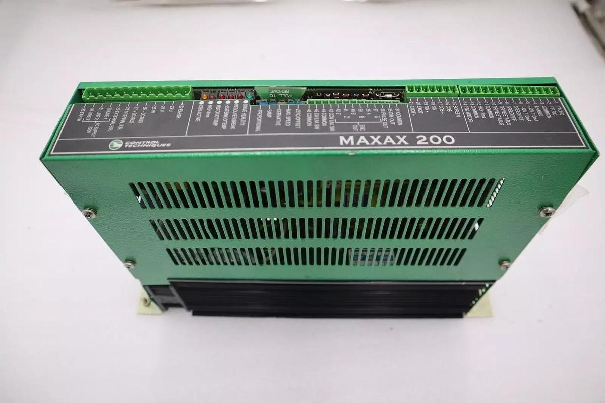 Used CONTROL TECHNIQUES MAXAX 200 BRUSHLESS AC SERVO DRIVE STOCK 4031-A
